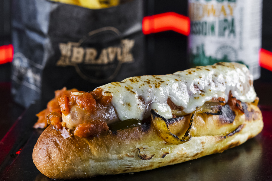 Bravo Burger Beer lança Hot Dog e conta com serviço especial no Horto 