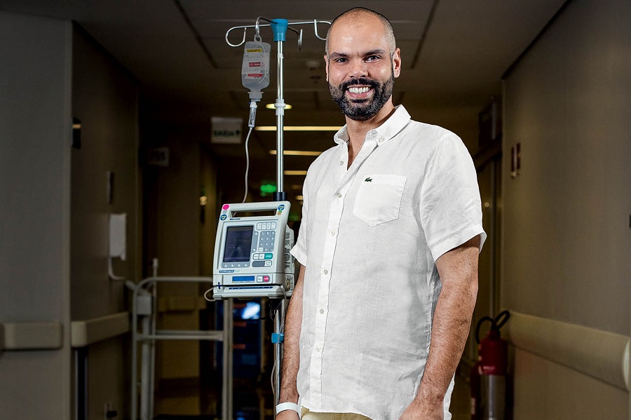 Bruno Covas sai da intubação, mas continua na UTI