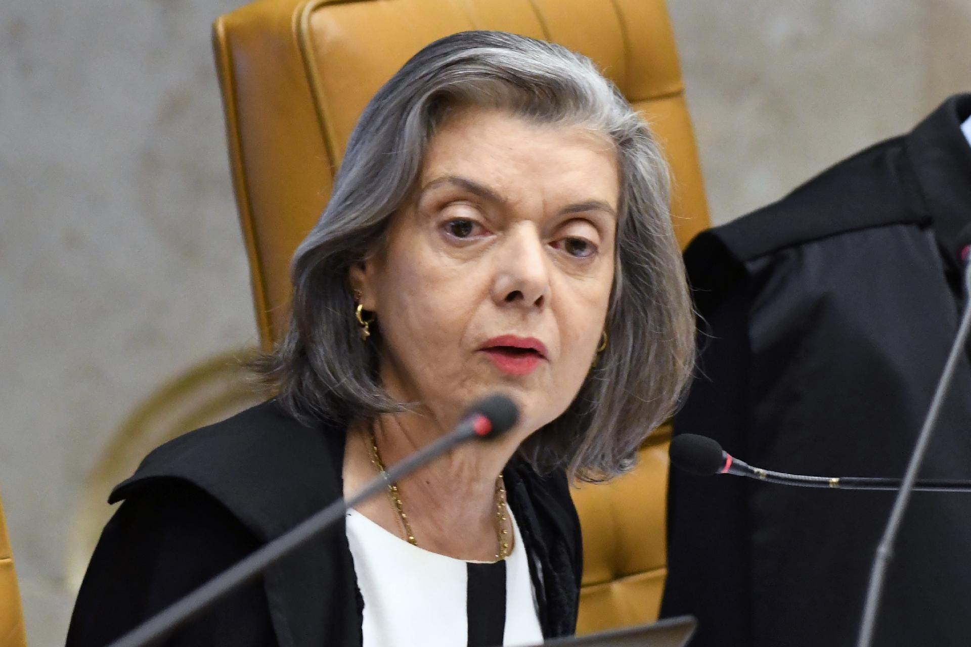 Ministra Cármen Lúcia rejeita habeas corpus pedido por Sara Winter
