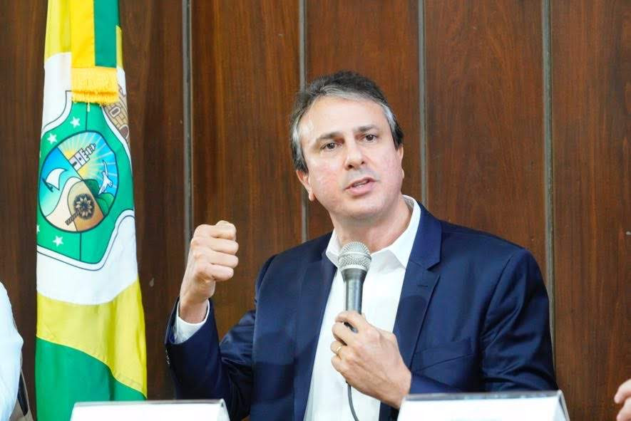 Governador do Ceará diz que vacinas saem de SP para o estado amanhã às 7h 