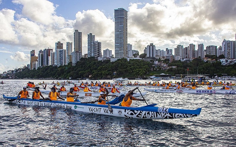 Atletas realizam travessia de canoa entre Salvador e Morro de São Paulo neste final de semana