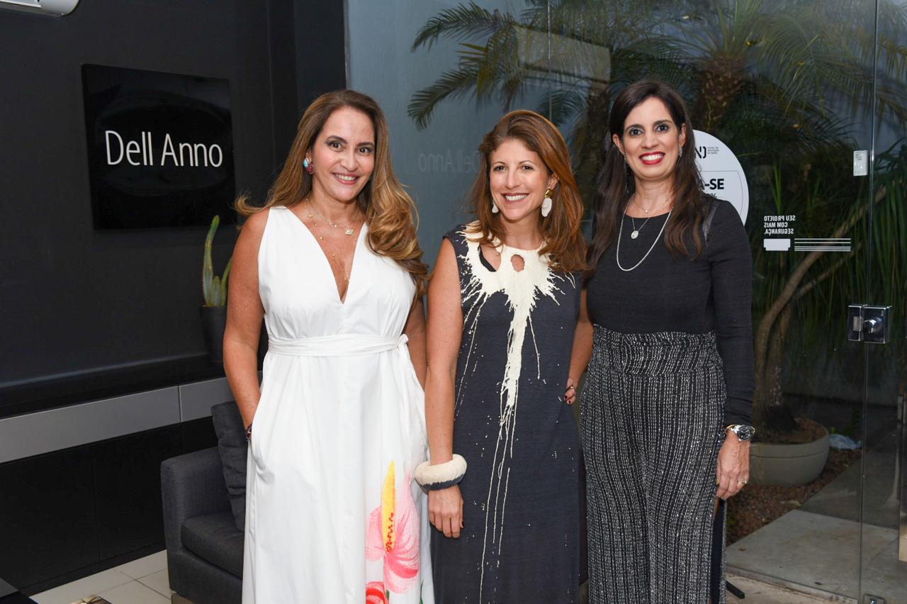 Giro de fotos: Dell Anno Salvador promove evento em torno da consultora criativa da Casa Vogue 