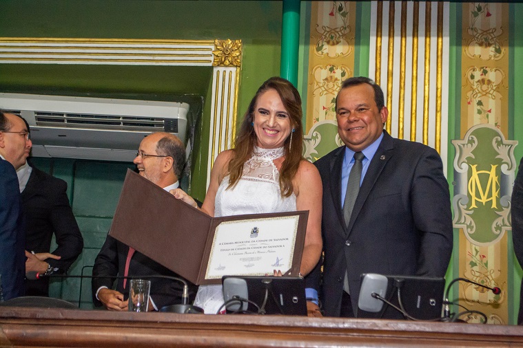 Christianne Peleteiro recebe título de cidadã soteropolitana