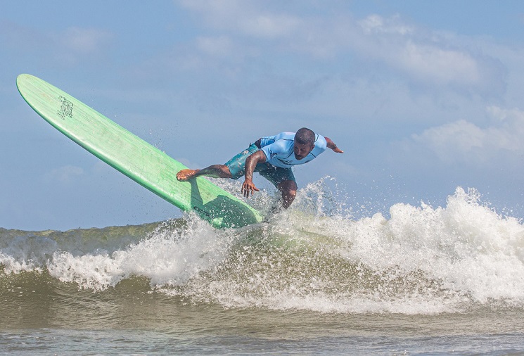 Circuito Baiano de Surf movimenta a Praia de Ipitanga a partir desta sexta-feira (19)