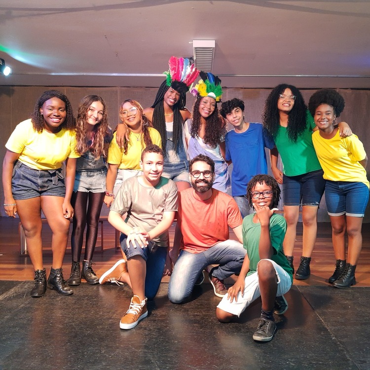 Companhia de teatro de biblioteca infantil de Salvador busca novos talentos mirins