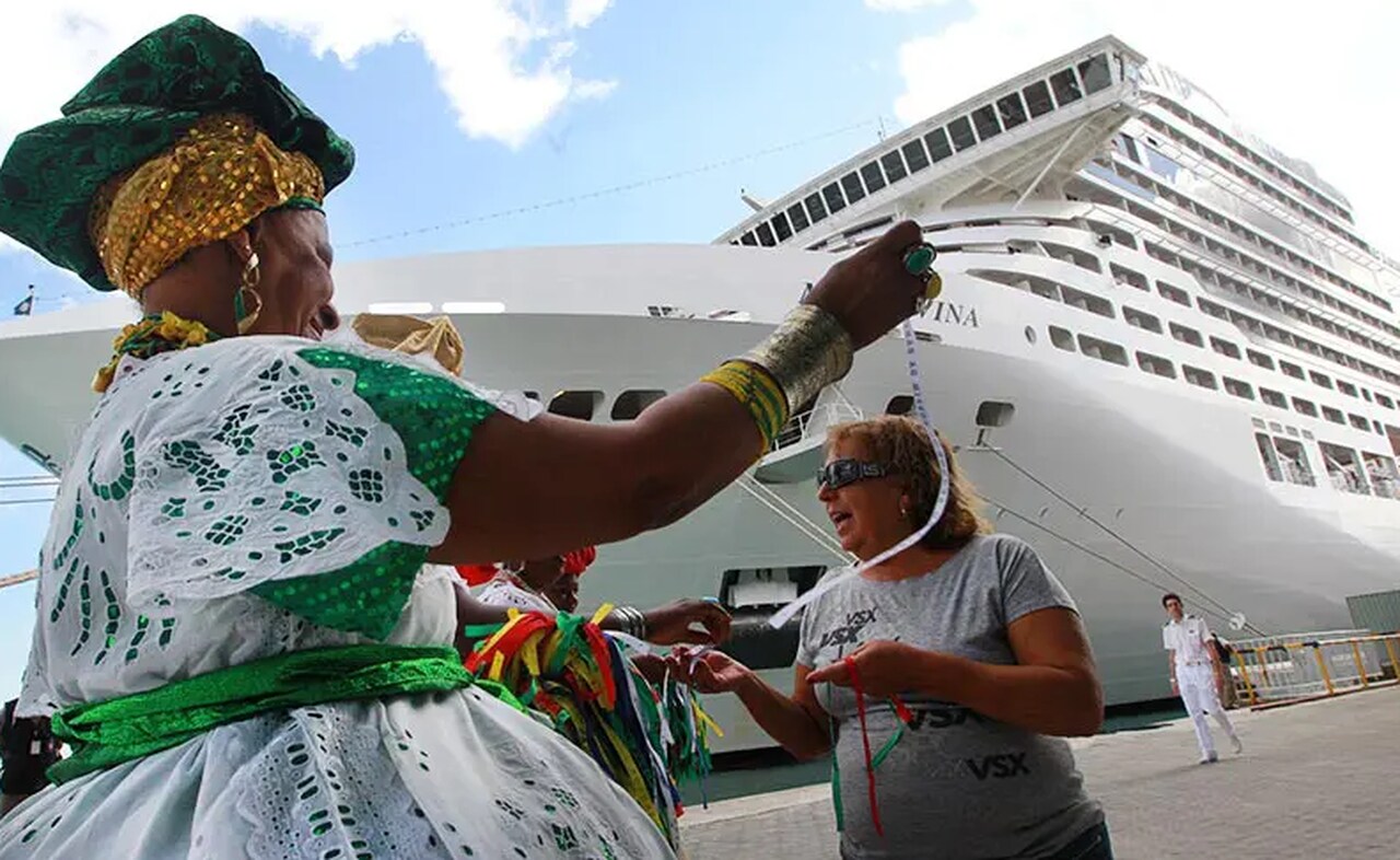 Mesmo após o Verão, Salvador recebe milhares de turistas de cruzeiros marítimos