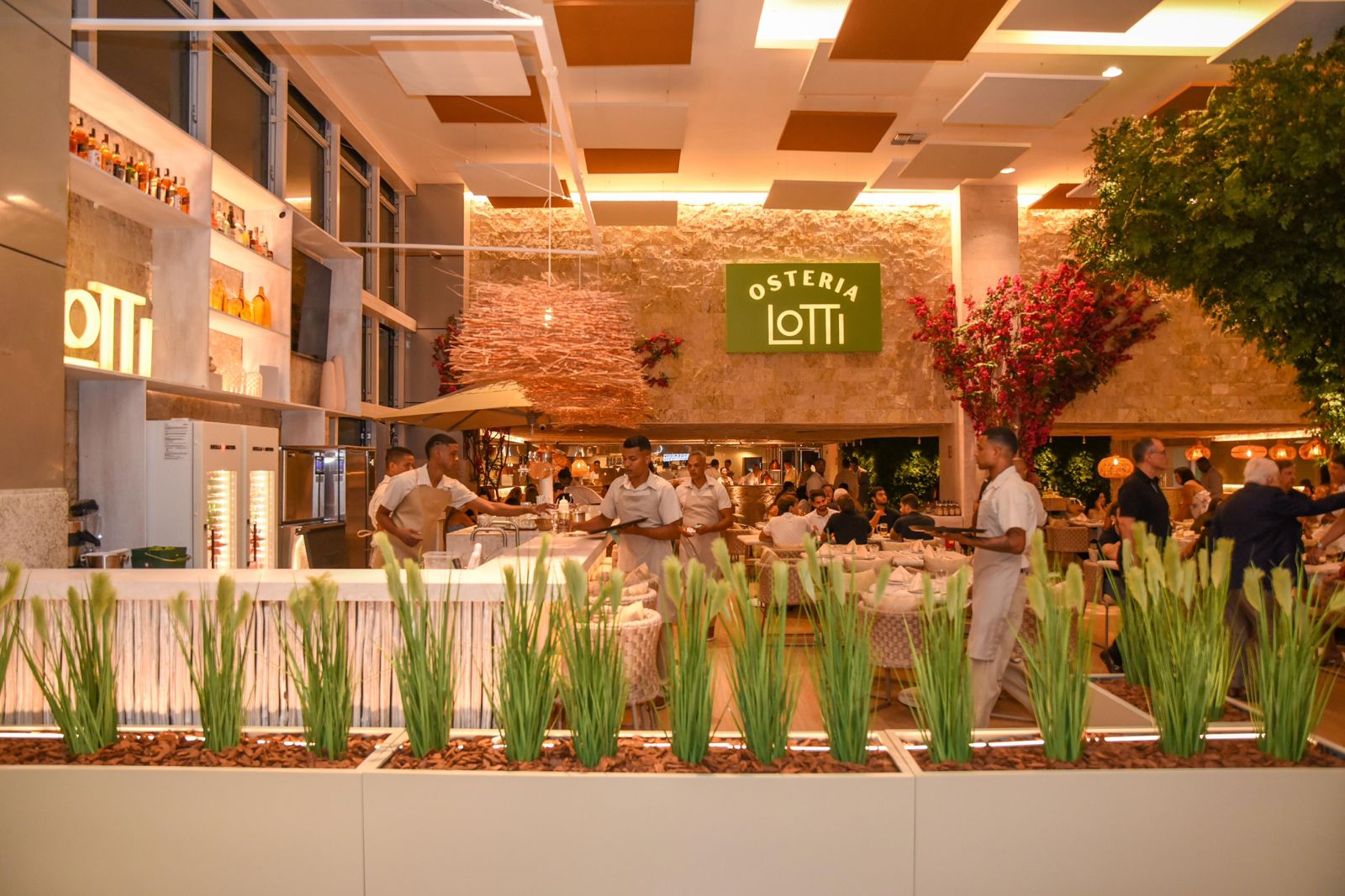 Fotos: Conheça o novo Osteria Lotti, restaurante italiano com 400 m² que acaba de ser inaugurado no Salvador Shopping