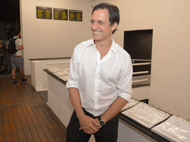 Daniel Senise inaugura exposição individual em Salvador