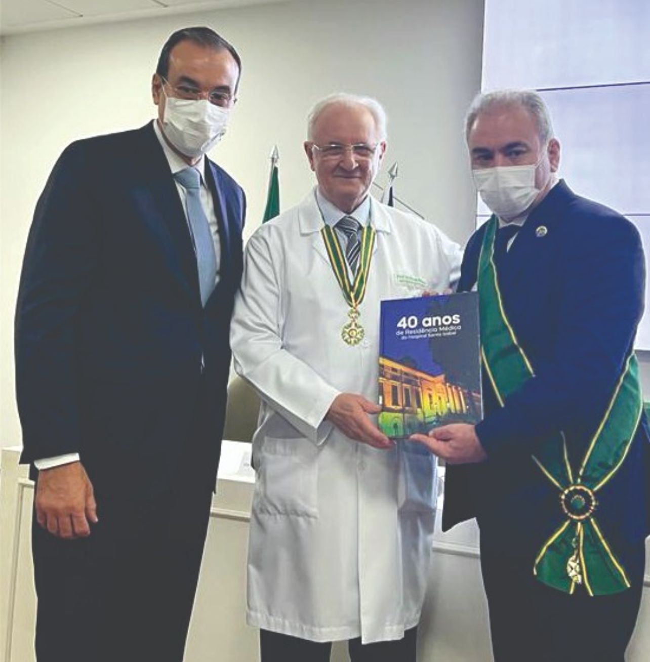 Diretor de Ensino e Pesquisa do Hospital Santa Izabel recebe principal honraria dedicada à categoria médica no Brasil 
