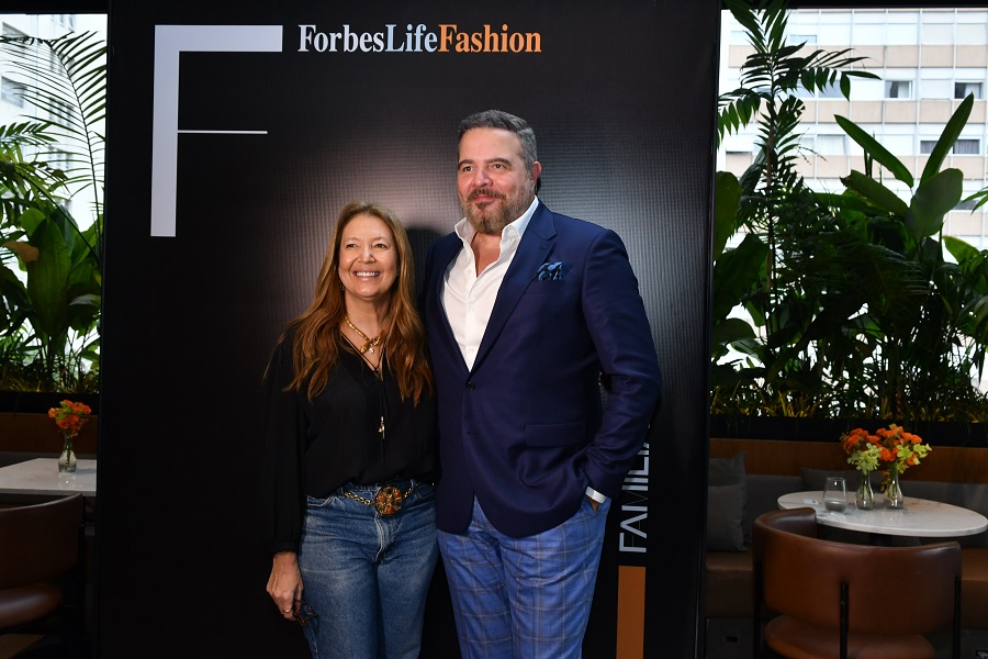 Giro de fotos: confira quem prestigiou o lançamento da revista ForbesLife Fashion