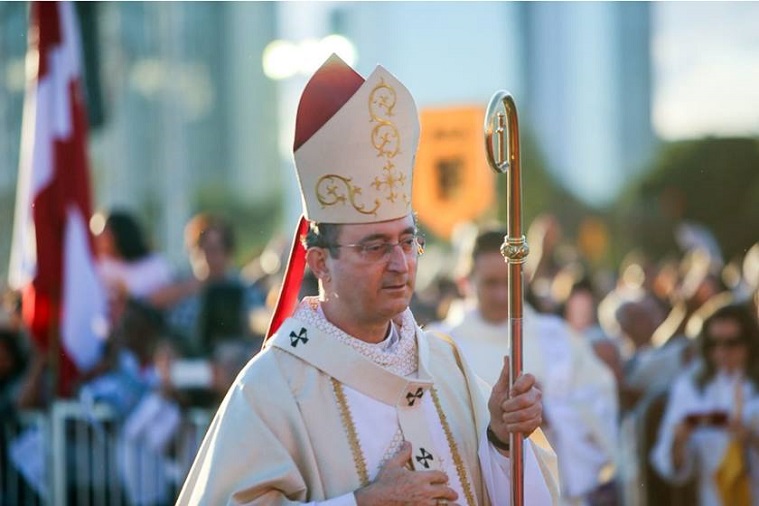 Arcebispo de Salvador celebra missa em homenagem às vítimas de transfobia