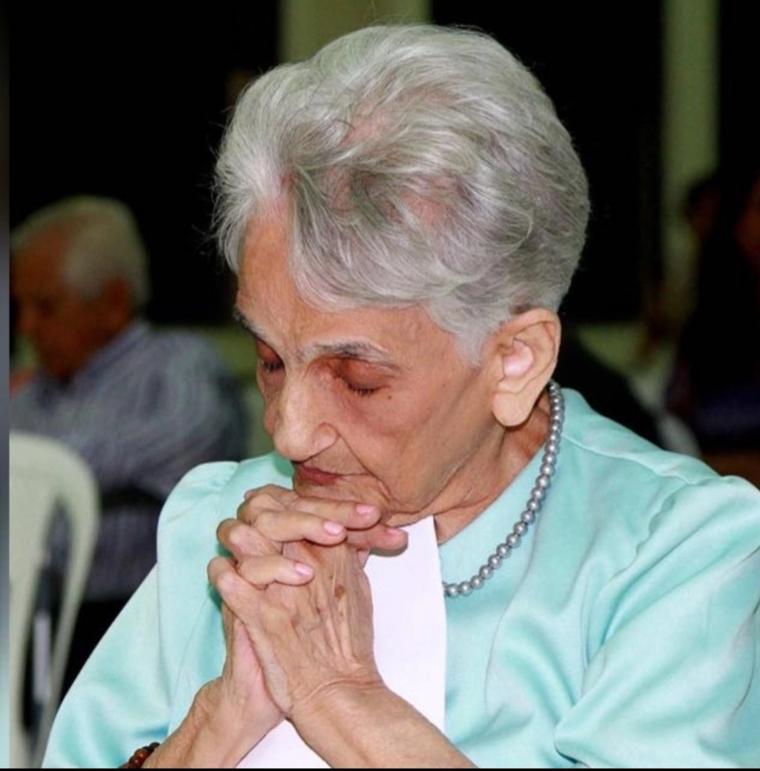 'Ela é um milagre': idosa de 96 anos vence pneumonia, infecção e covid-19