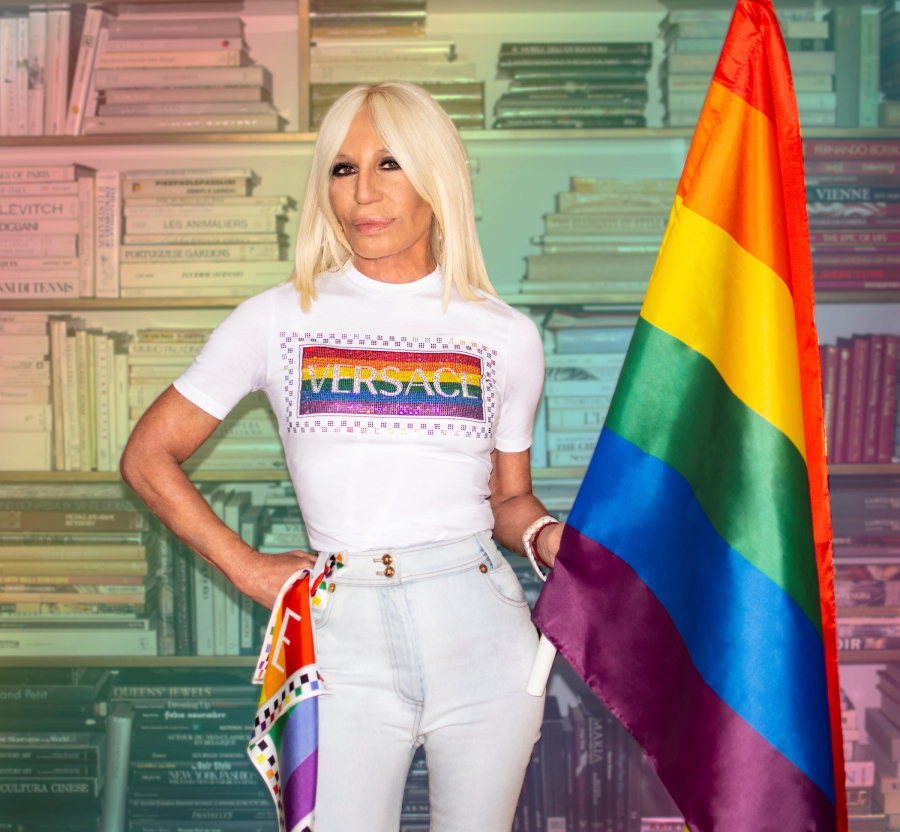 Versace cria coleção beneficente para a comunidade LGBTQ+
