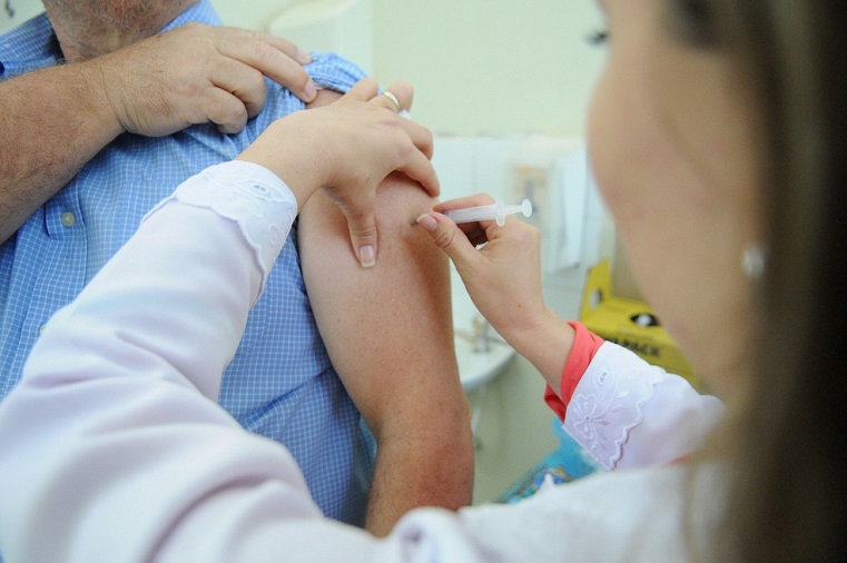 Sesab recebe nova remessa de vacinas contra a gripe