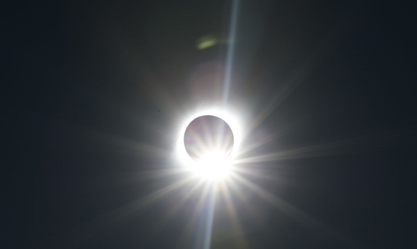 Brasil terá eclipse solar parcial nesta segunda-feira (14)