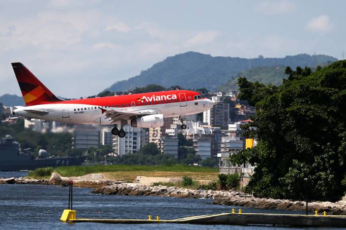 Anac suspende operações da Avianca no Brasil
