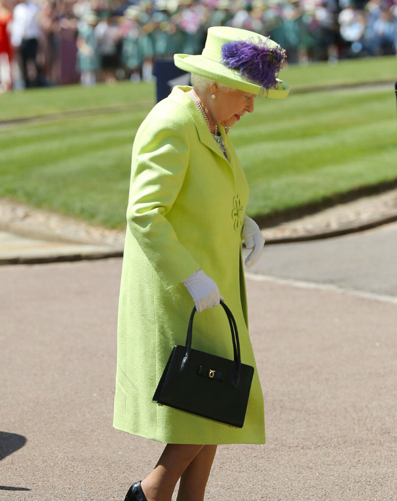 Rainha Elizabeth II concede novos títulos a Principe Harry e Meghan Markle