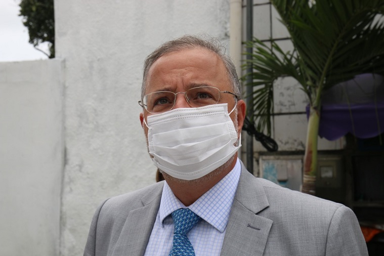 ‘Se não for em setembro, vai ser em outubro’, diz secretário da Saúde sobre volta às aulas na Bahia