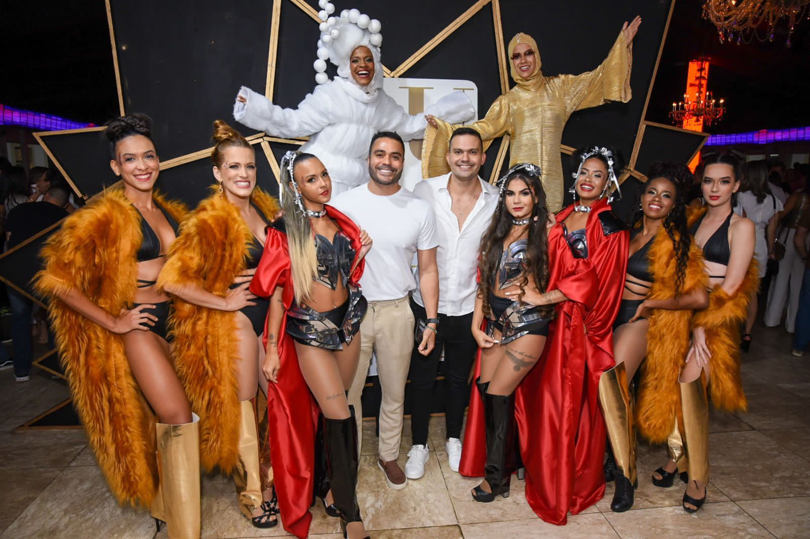  Festa Sublime anima a noite de Salvador com shows de Durval Lelys e Danniel Vieira; veja as fotos 