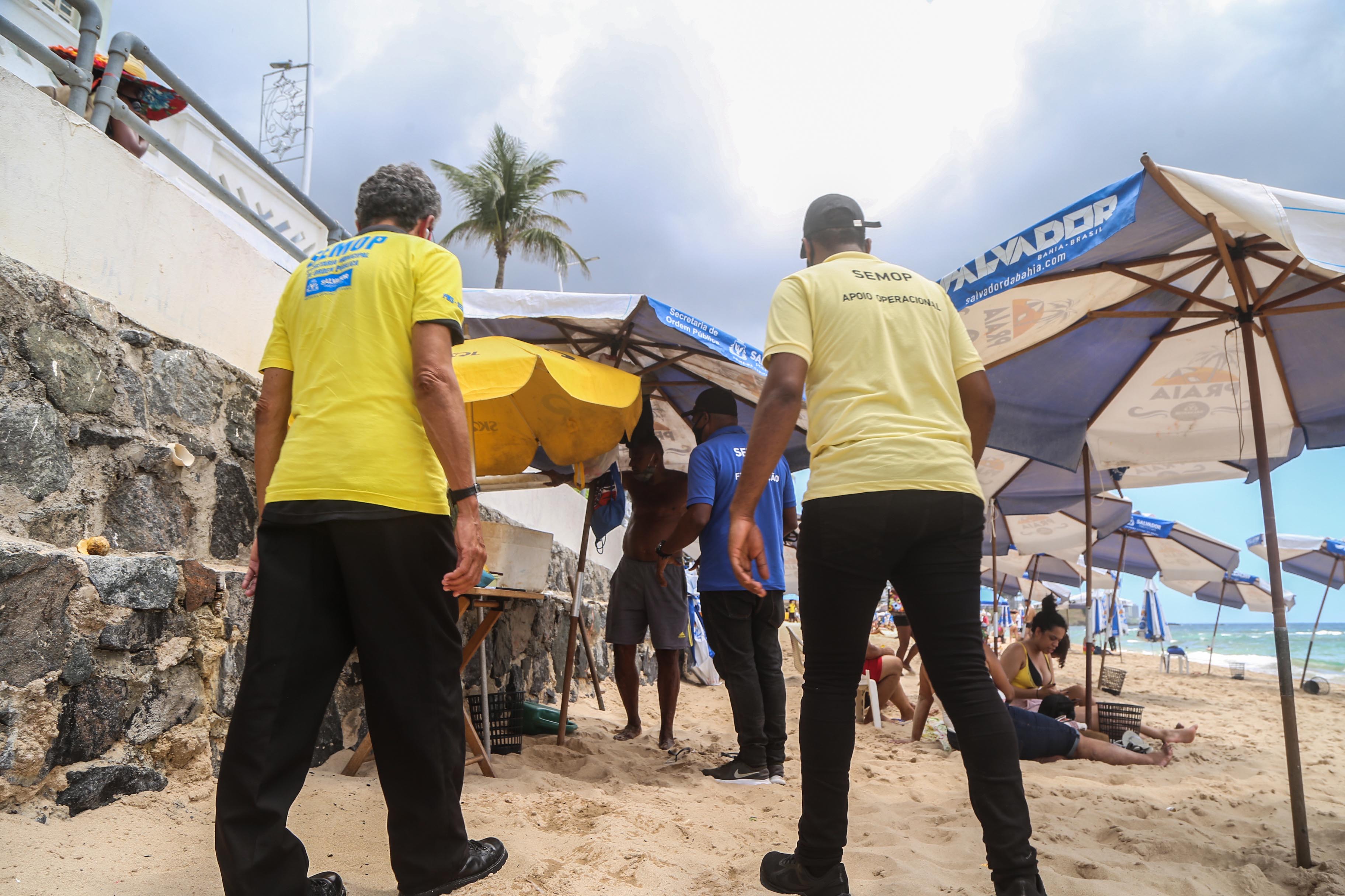 Prefeitura de Salvador intensifica fiscalização em praias da Barra