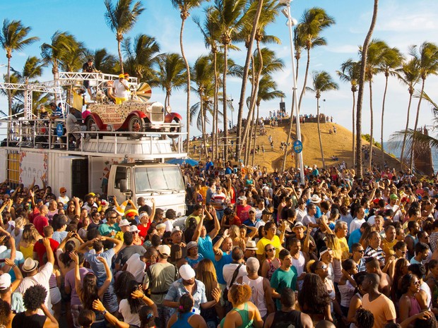 Furdunçaria: o camarote para quem vai curtir o pré-carnaval da Barra 