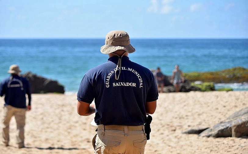 Guarda Municipal reforça operação nas praias de Salvador durante a Semana Santa