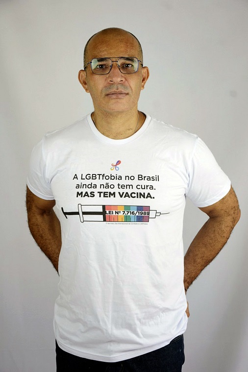 Ativista LGBTQIA+ recebe Prêmio Ibero-Americano de Arte e Cultura pela Paz