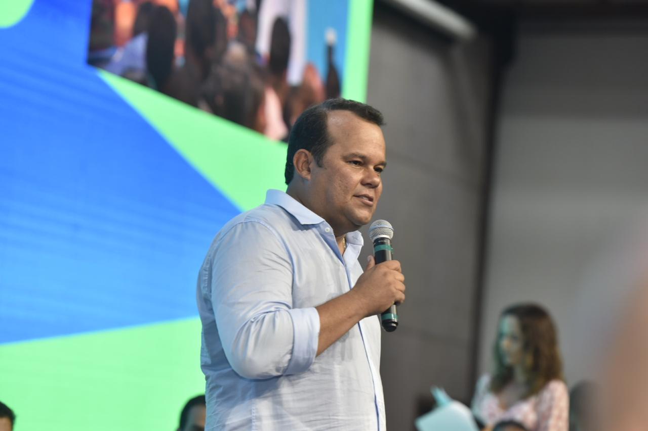 Geraldo Júnior destaca amizade com Bruno Reis ao anunciar retirada de candidatura