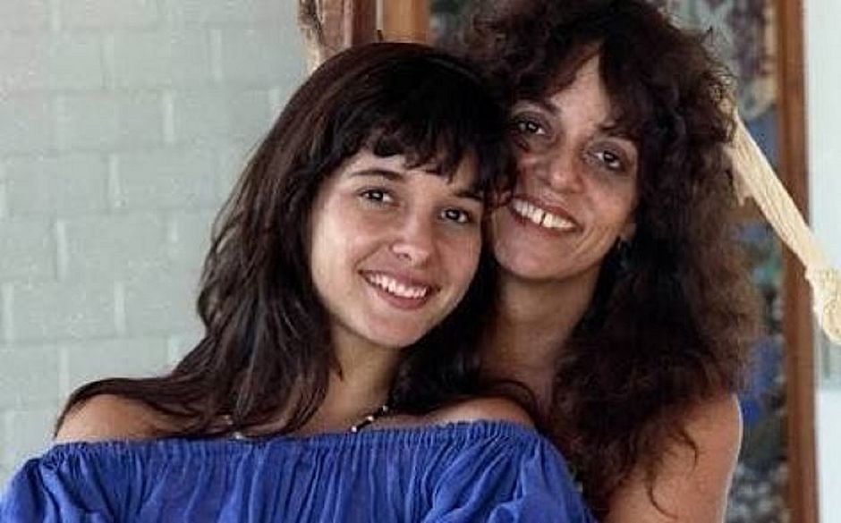Glória Perez homenageia filha falecida, Daniella
