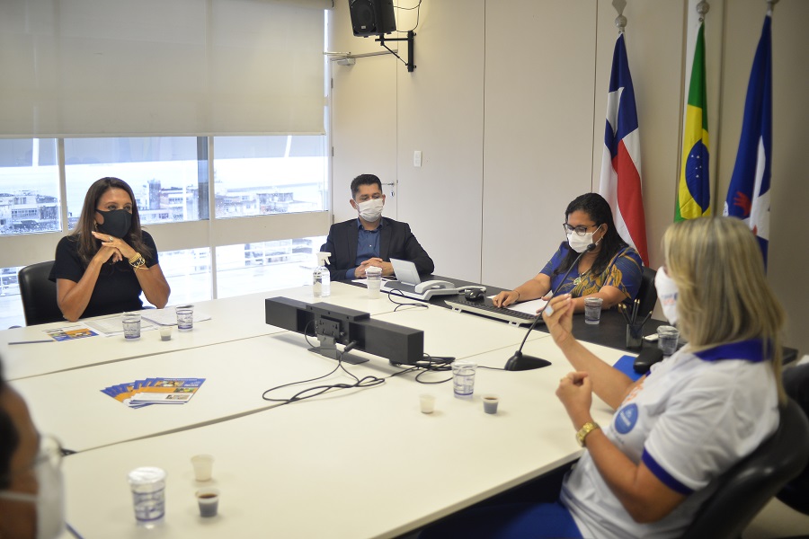 Primeira-dama de Goiás vem a Salvador conhecer programa Morar Melhor