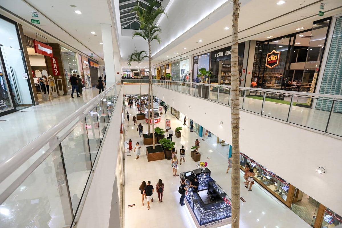 Horário de funcionamento de shoppings, bares e restaurantes é ampliado em Salvador