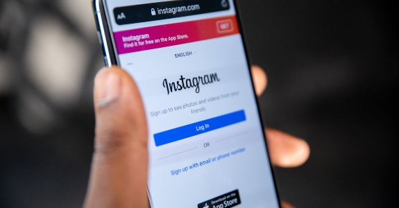 Instagram interrompe projeto de versão infantil