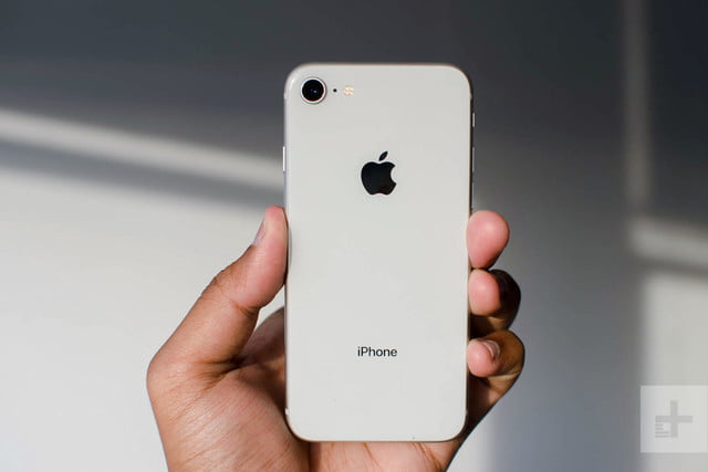 Apple anuncia diminuição de preço do iPhone fora dos EUA