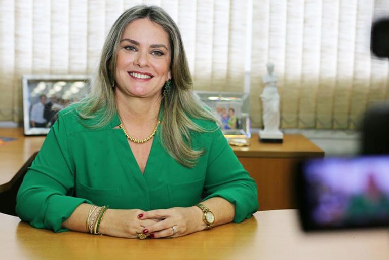 Deputada da Bahia vai participar de conferência nos EUA