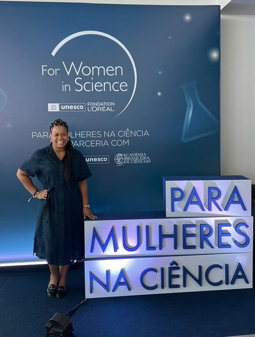 Biomédica baiana Jaqueline Goes é destaque no prêmio “Para Mulheres na Ciência”