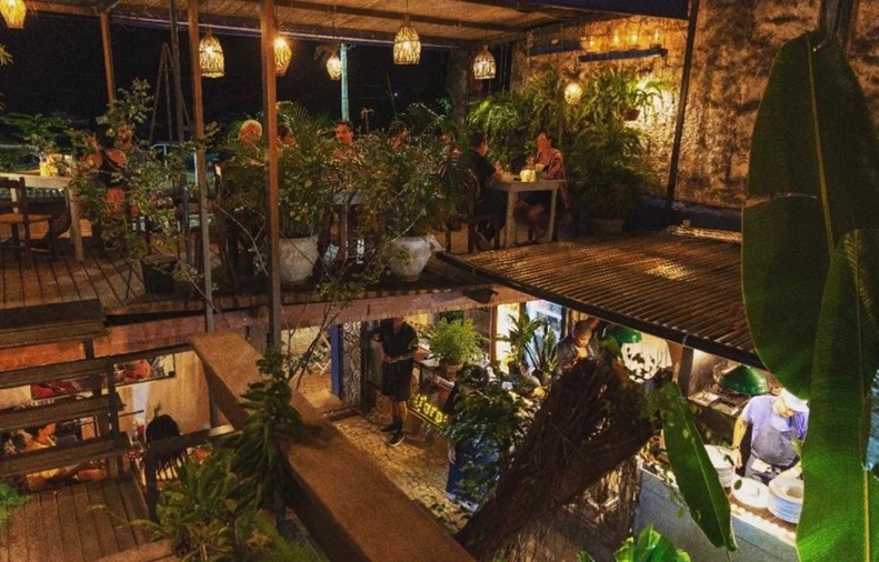 Restaurante Jiló celebra 8 anos em Itacaré com jantar especial