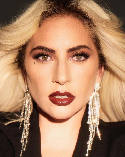 Lady Gaga já tem data pra voltar às telonas