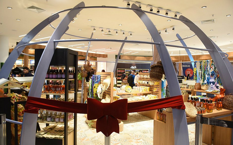 Loja com clima de shopping center é inaugurada no Aeroporto de Salvador
