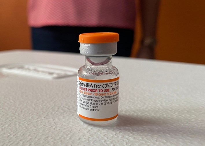 Bahia recebe novo lote de vacinas pediátricas contra Covid-19 da Pfizer
