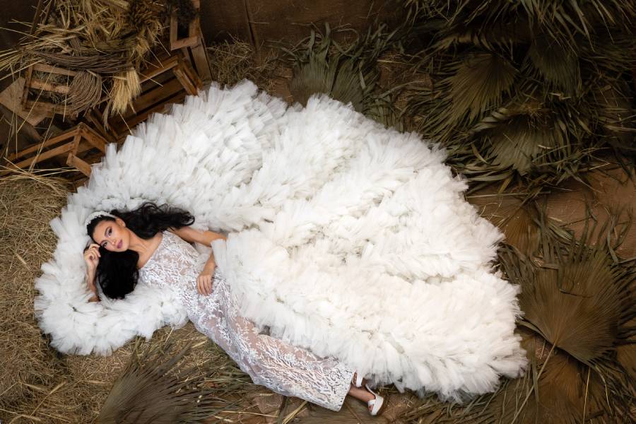 Lucas Anderi reaproveita tecidos em nova coleção de vestidos de noiva