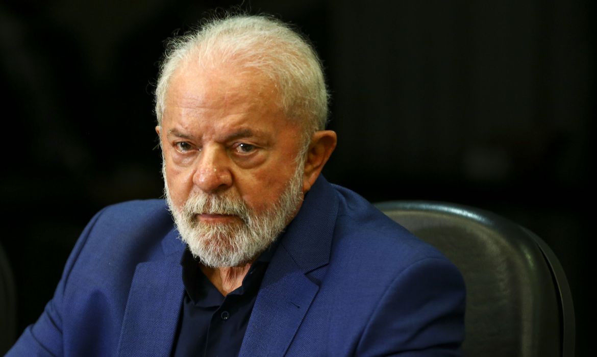 ​Lula adia viagem à China após diagnóstico de pneumonia