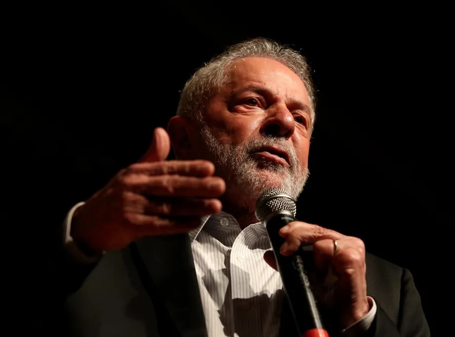 Lula embarca para Egito, onde tem aguardada participação na COP 27