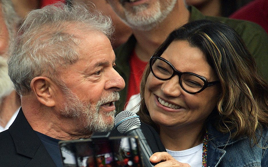 Malas prontas: ex-presidente Lula vai morar em Lauro de Freitas