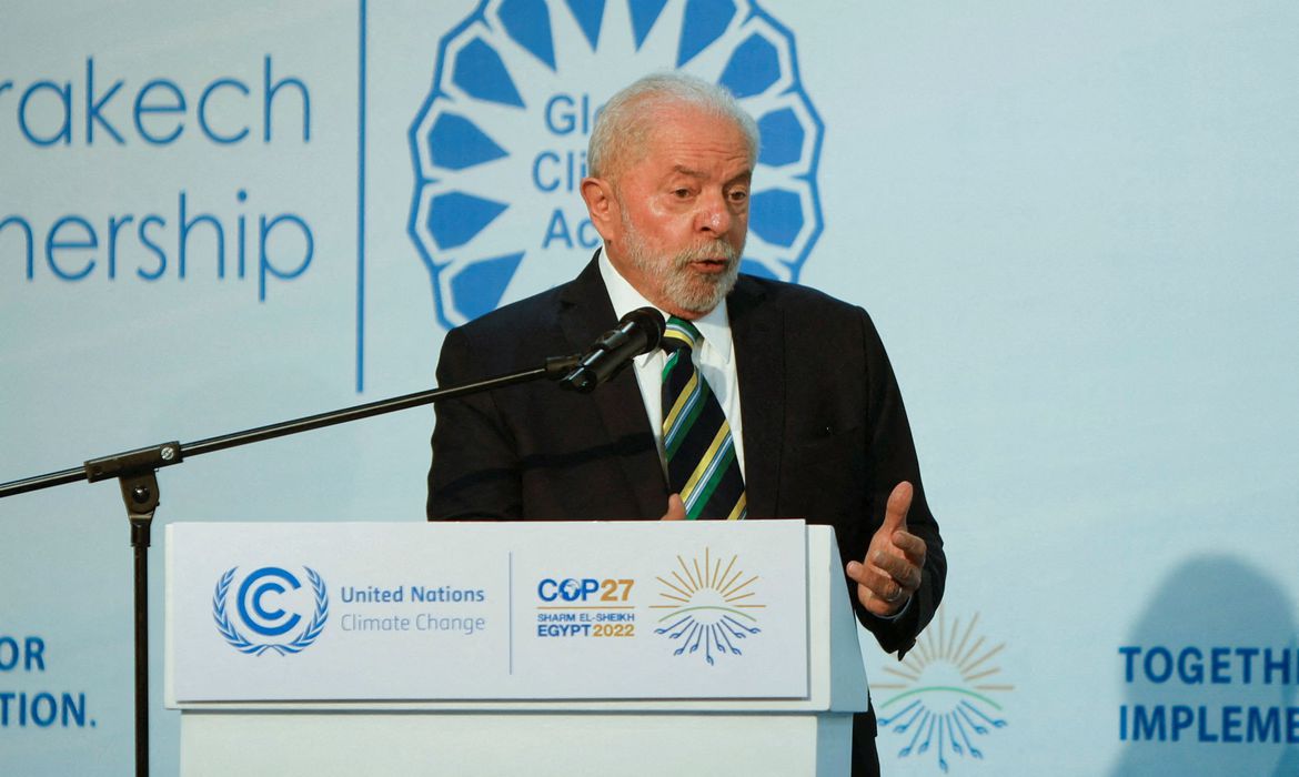 Lula faz pronunciamento na área da ONU durante COP27
