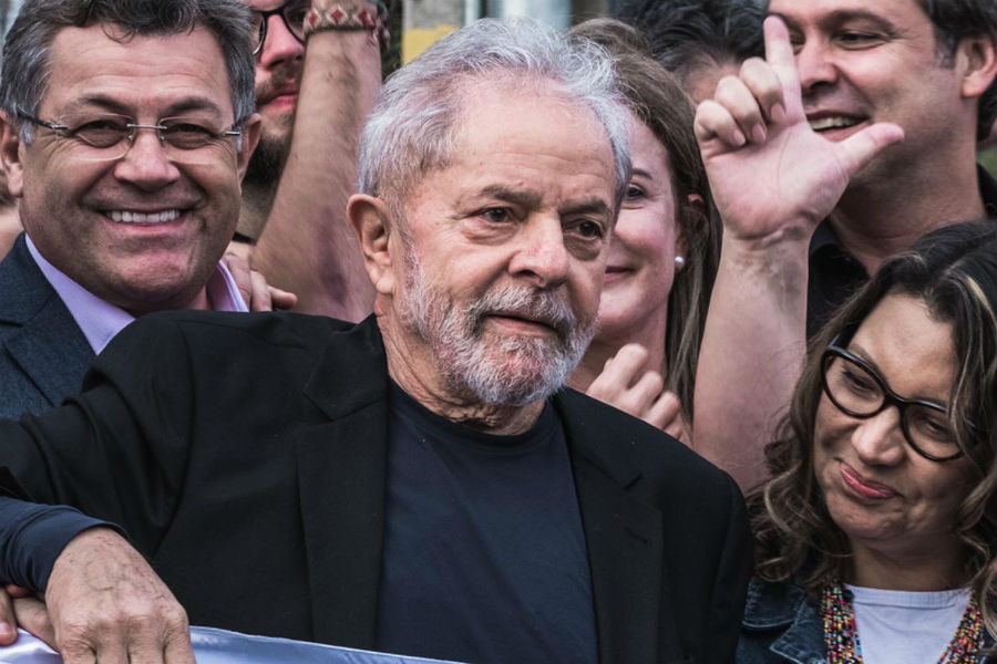 Ex-presidente Lula participa de reunião em Salvador nesta quinta-feira (14)