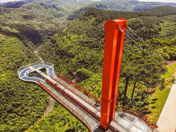 Inaugurada recentemente, maior plataforma estaiada do mundo fica no Brasil; saiba detalhes! 