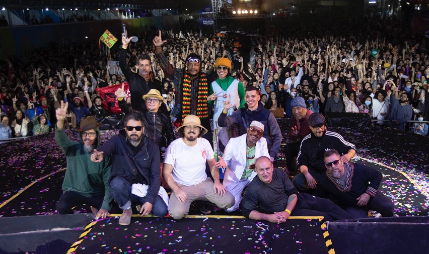 Nação Zumbi comemora 30 anos do Manguebeat com show na Concha Acústica do TCA