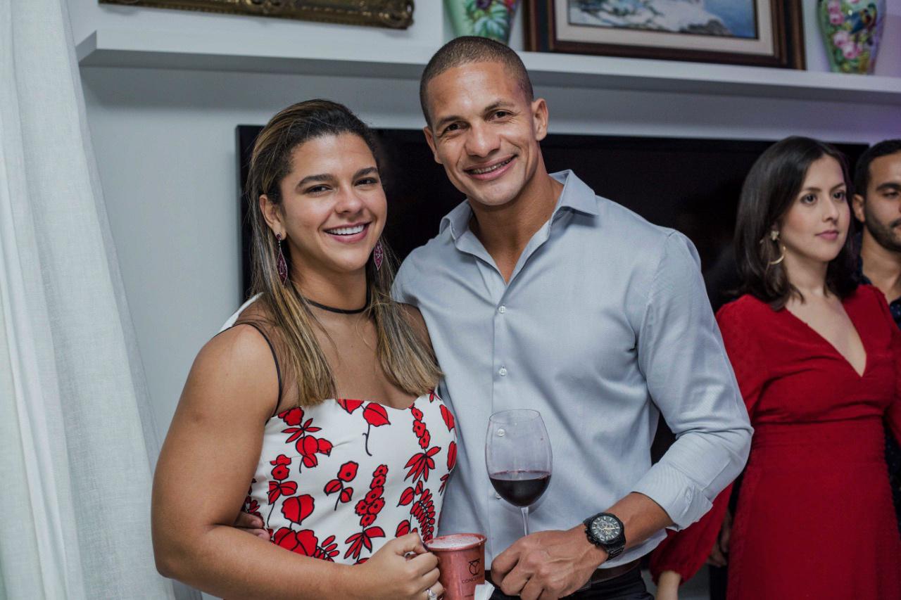 Paulo Pereira e Marcela Mendonça vão ficar noivos com jantar na cobertura de Aurora Mendonça