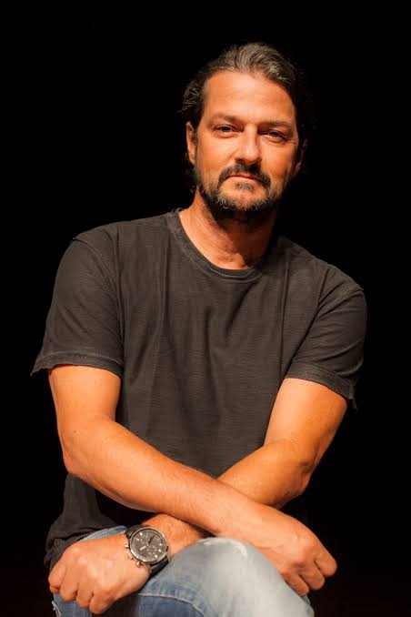 Marcelo Serrado apresenta espetáculo musical em Salvador