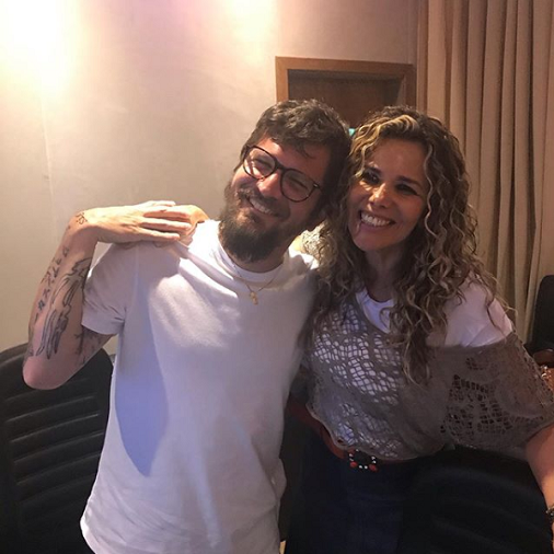 Márcia Freire e Saulo Fernandes lançam parceria musical